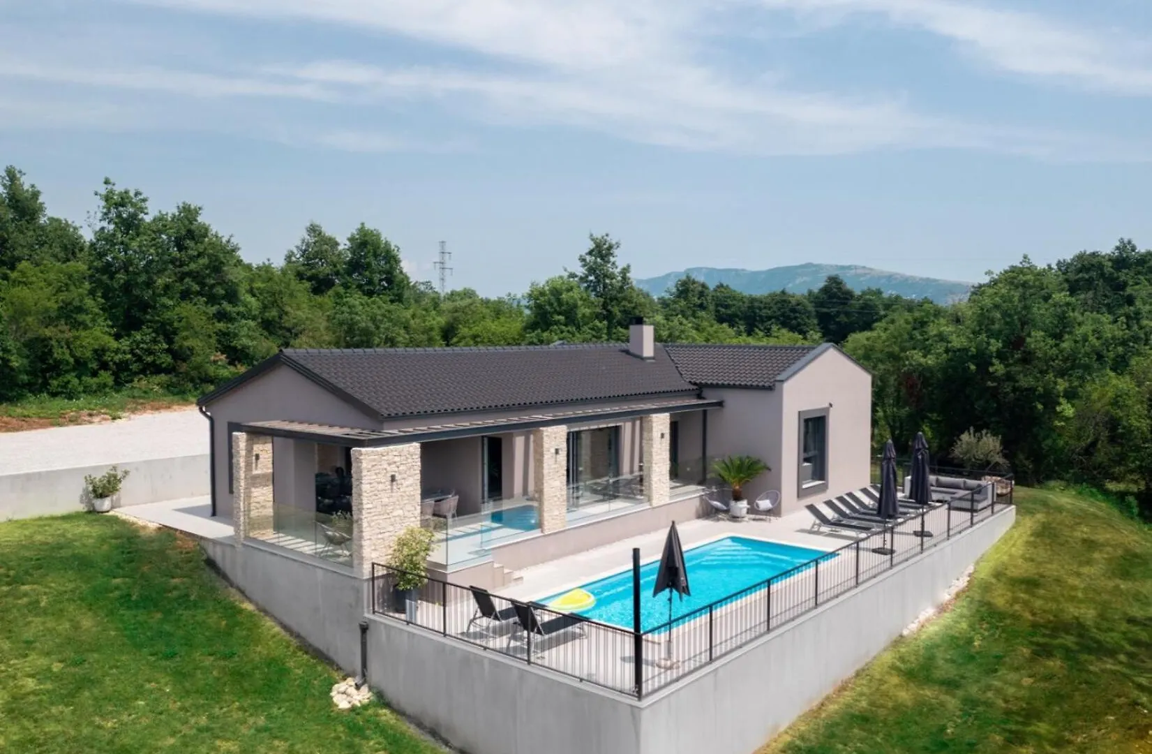 Villa Antheapaola Near Labin - Rabac For 8 People With Heated Private Pool And Children Playground Nedescina