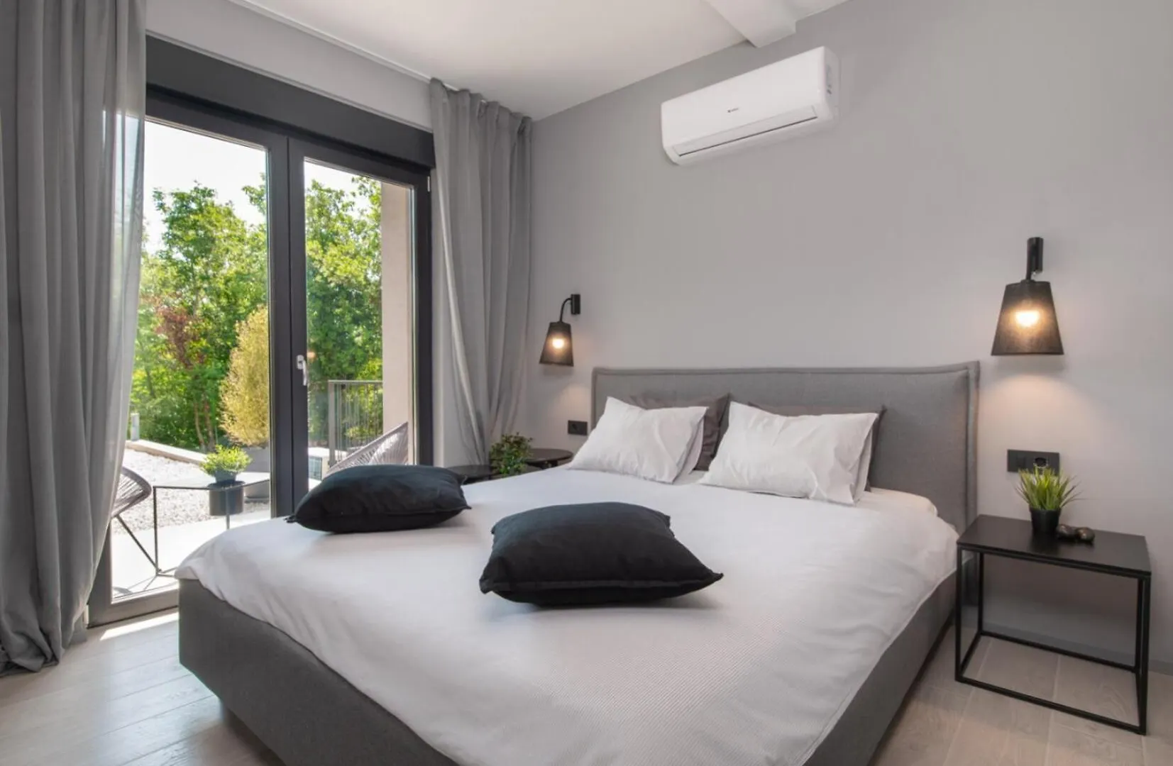 Villa Antheapaola Near Labin - Rabac For 8 People With Heated Private Pool And Children Playground Nedescina