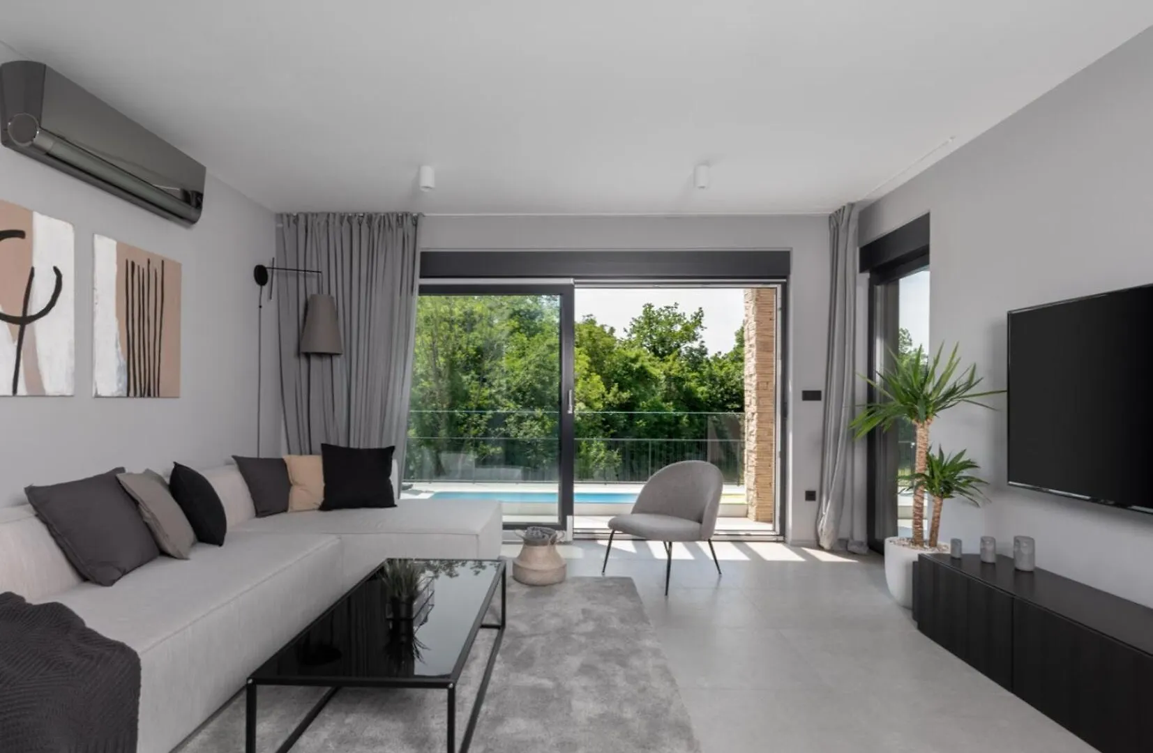 Villa Antheapaola Near Labin - Rabac For 8 People With Heated Private Pool And Children Playground Nedescina